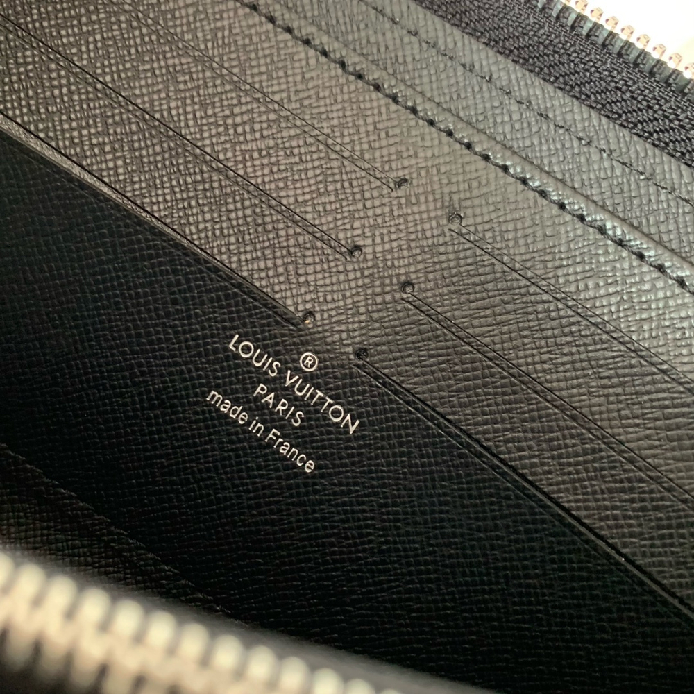 Louis Vuitton Zippy Wallet Horizontal