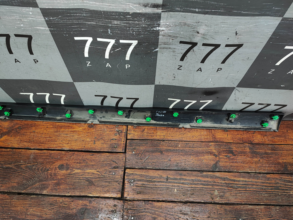 Накладка двери передней правой Haval Jolion 24-нв Б/У Оригинал 5006116XST01A