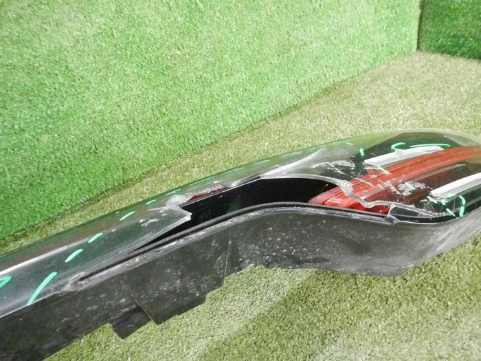 Фонарь крышки багажника Porsche Cayenne 3 (17-23)