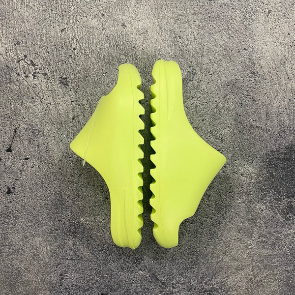 Шлепанцы Adidas Yeezy Slide Glow green