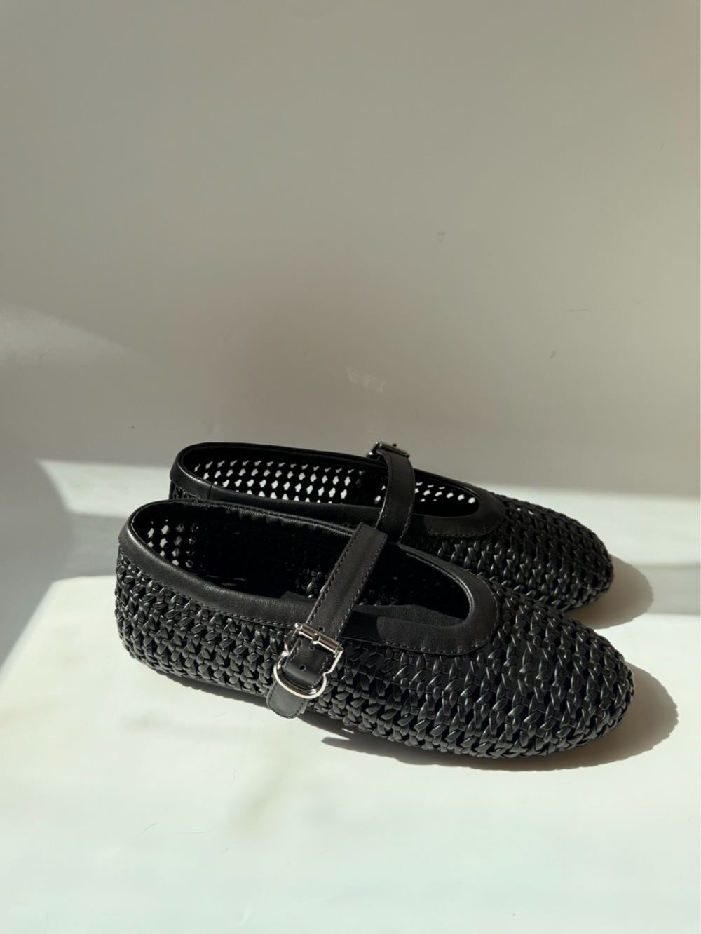 Балетки из натуральной кожи LAURA black