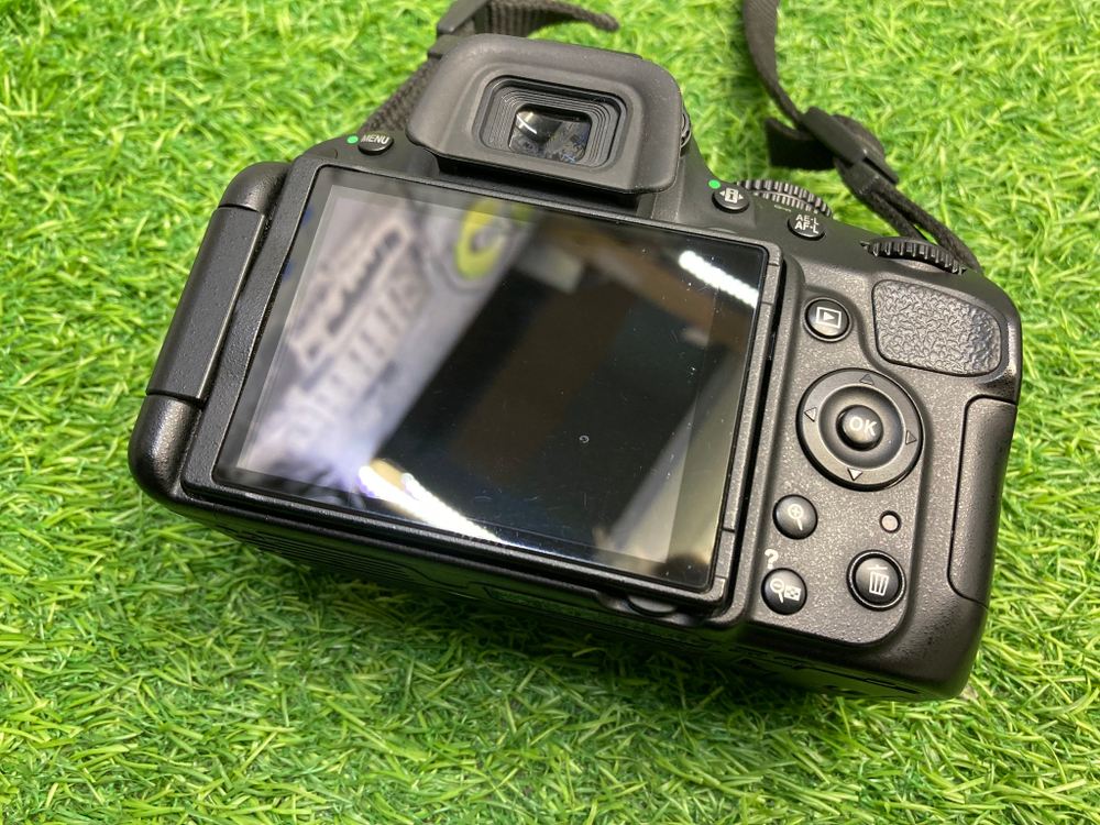 Nikon D5100 Kit 18-55mm 3.5-5.6G VR 13.000 кадров
