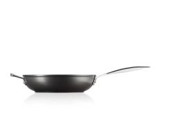 Le Creuset Сковорода PRO с антипригарным покрытием 26см.