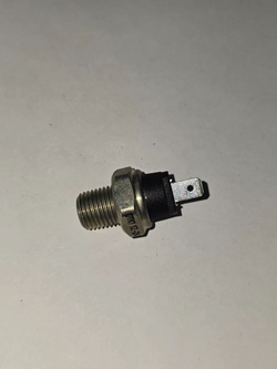 Датчик аварийного давления масла ММ111Д (6012.3829) (ЭМИ)