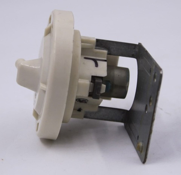 Датчик уровня воды (прессостат) стиральной машины LG 6601ER1006A