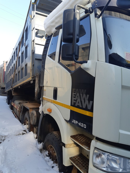 FAW J6 8x4 Самосвал СА3310Р66K24T4E5