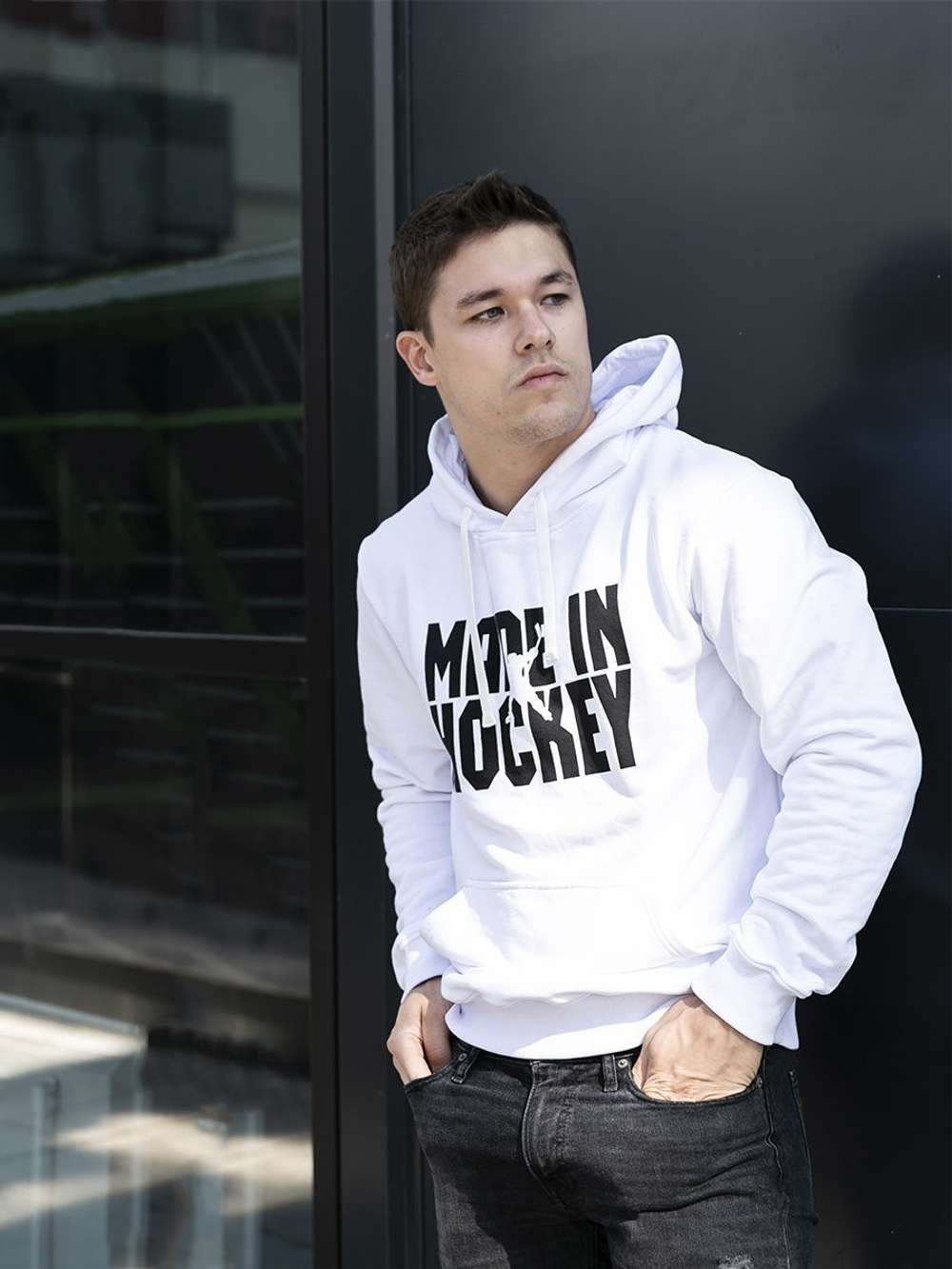 Свитшот мужской белый "Made In Hockey"
