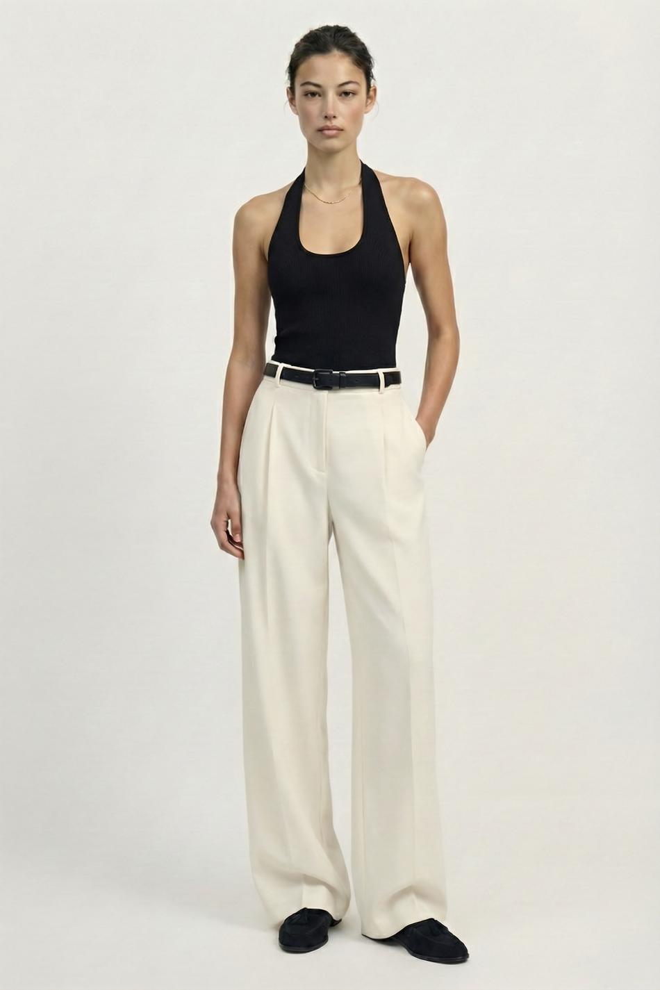 Топ с вырезом халтер