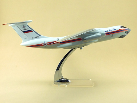 Модель самолета Ил-76ТД (М1:100, МЧС России, RA-76845, Михаил Водопьянов)