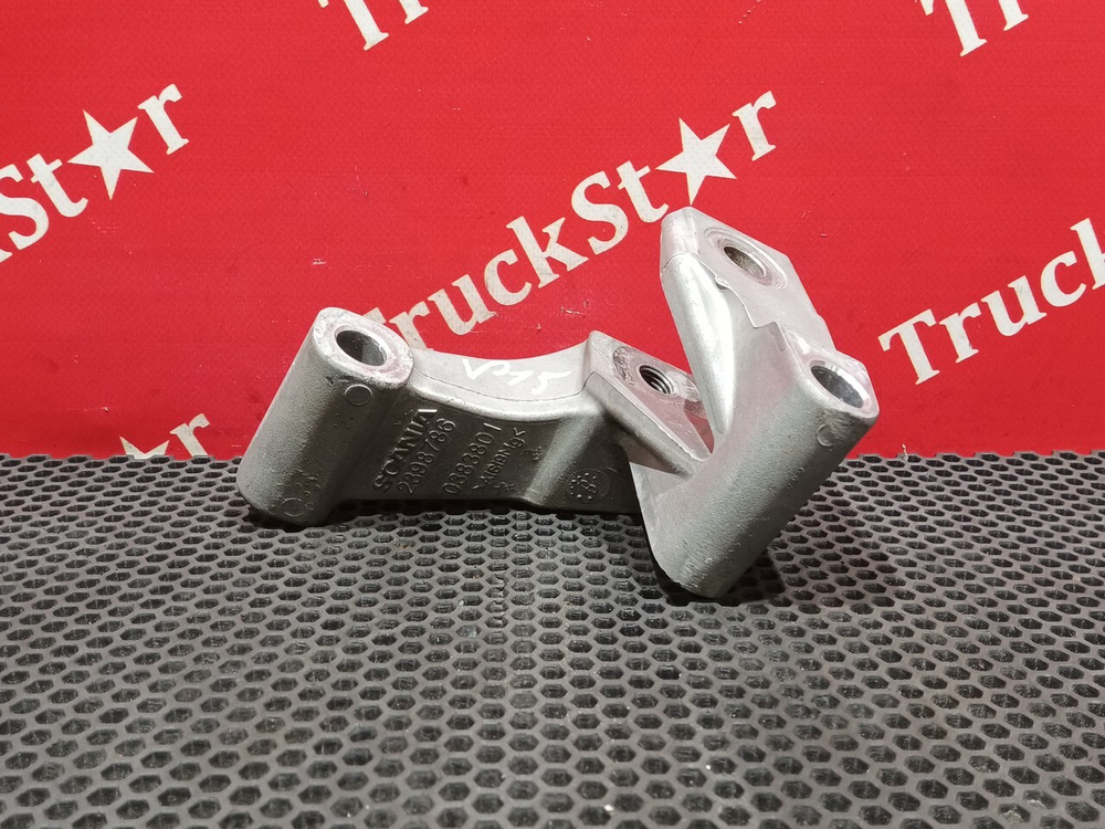 Кронштейн цилиндра подъема кабины 2018г.