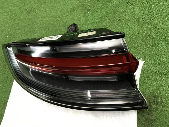 Фонарь левый внешний Porsche Macan 95b (2018-н.в.)