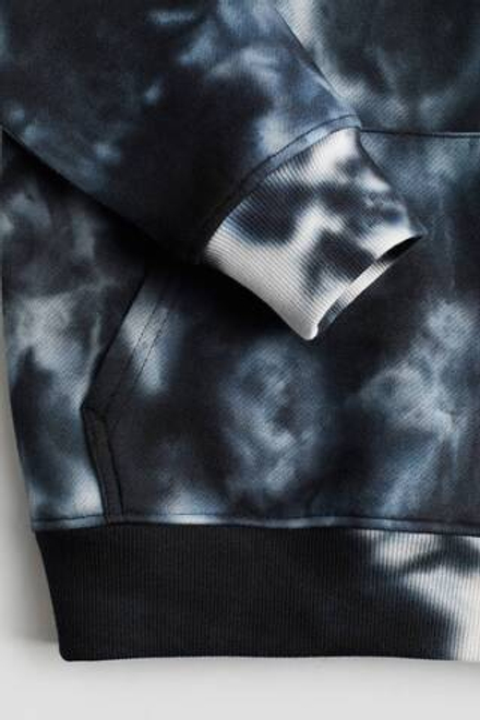 H&M Толстовка с капюшоном и принтом, темно-серый