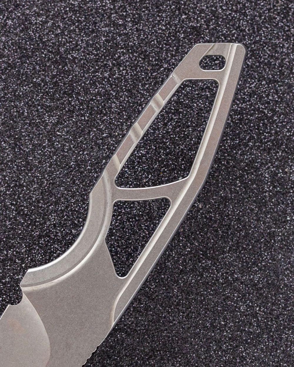 ПРЕДЗАКАЗ Туристический скелетный нож STEELBRO STORMBORN Stonewash сталь DC53 (зеленый Kydex)