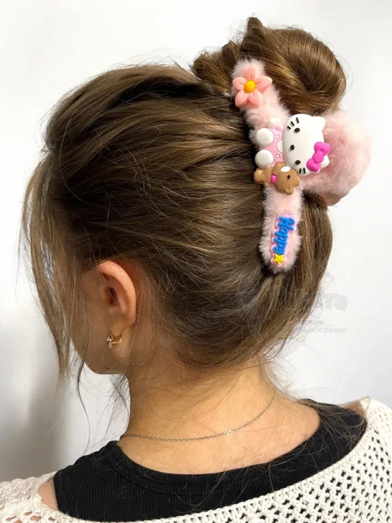 Заколка крабик краб для волос пушистый плюшевый Hello Kitty