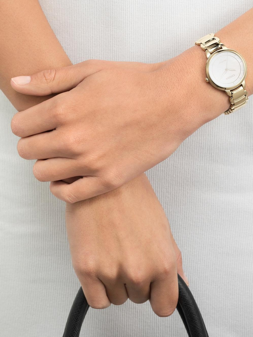 Женские японские наручные часы Citizen EM0673-83D