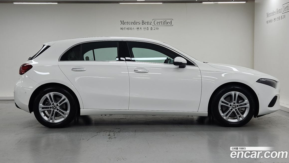 Mercedes-Benz A-Class W177 A220 Hatchback (02.2024)
