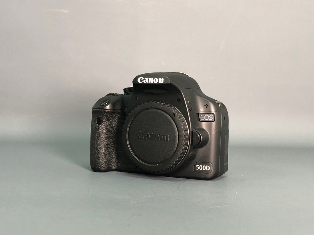 Canon EOS 500D 4.850 кадров