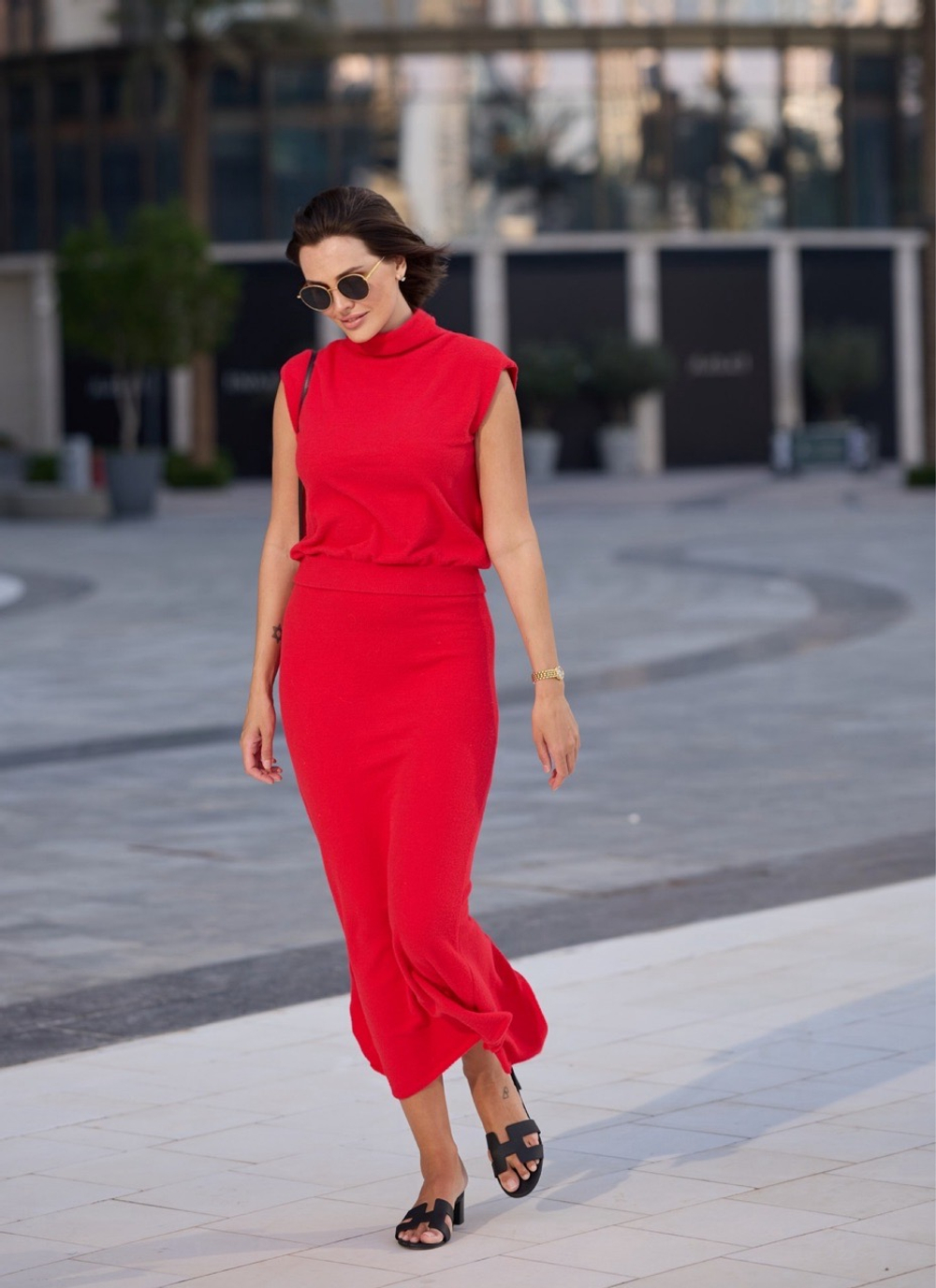 юбка макси в алом цвете