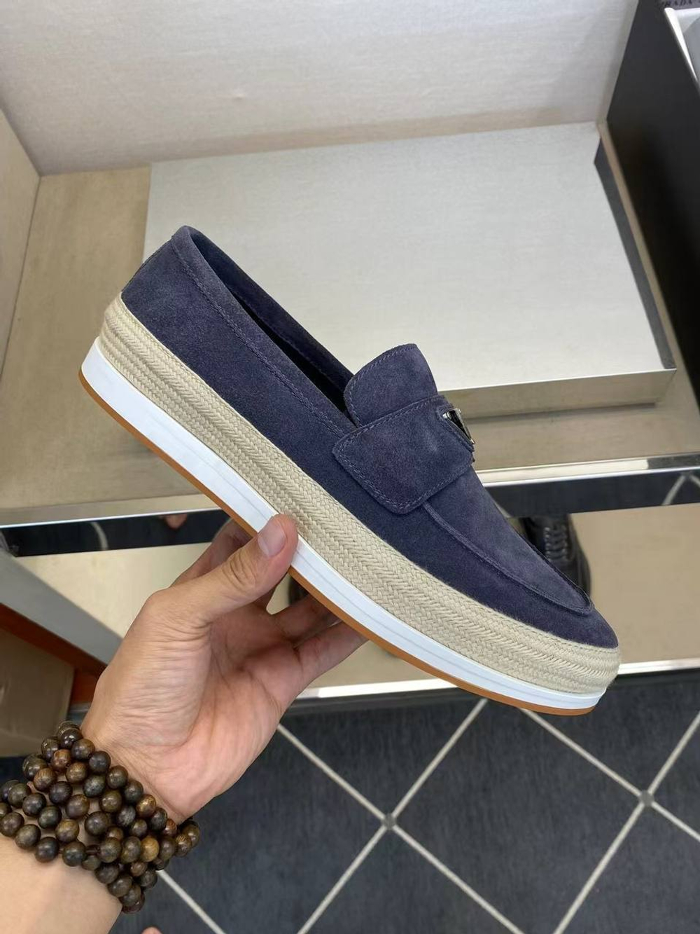 Лоферы Prada