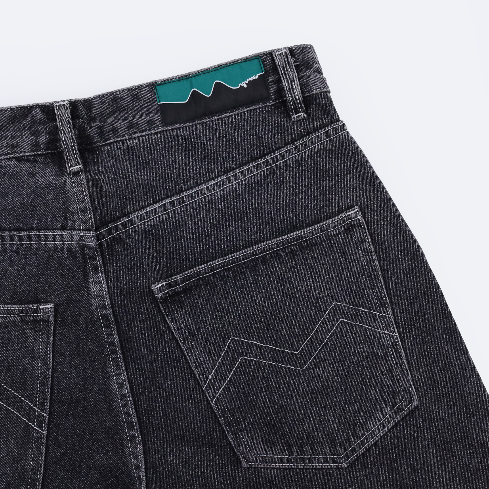 Джинсы Magamaev Bigger M jeans (black/washed) артикул: - купить в магазине Дайс