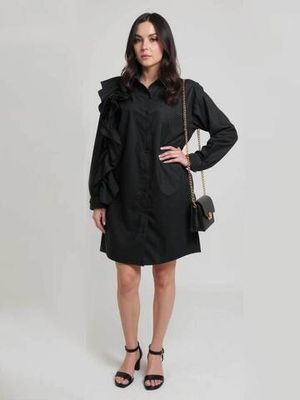Платье-рубашка с воланом по плечу , черное