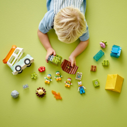 LEGO DUPLO — Приключения в кемпинге (10997)