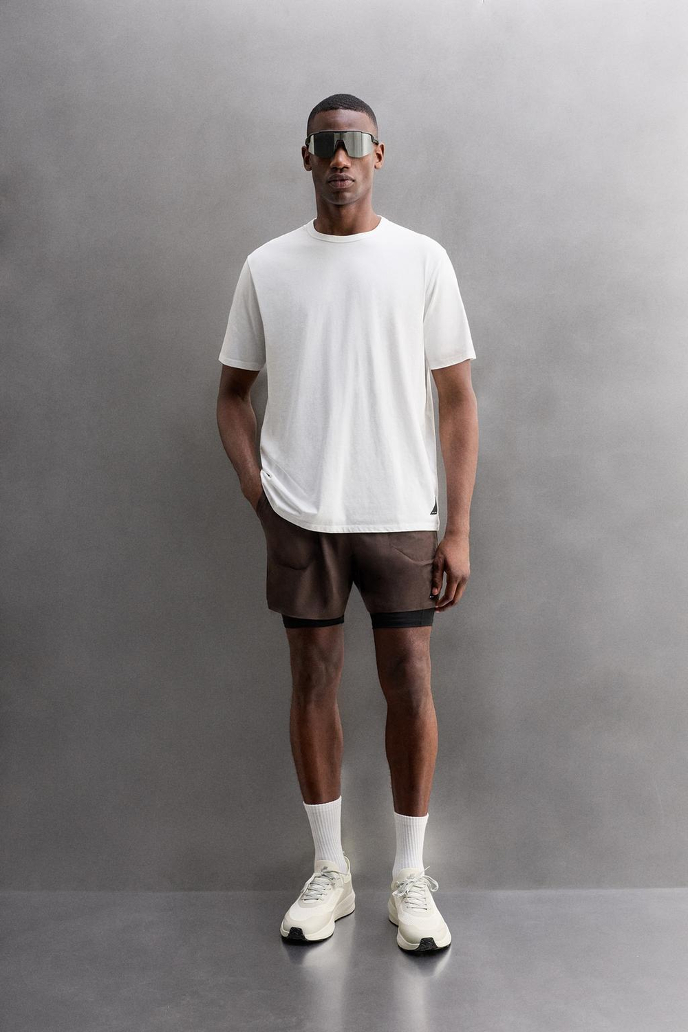 ZARA ФУТБОЛКА ИЗ ВЫСОКОТЕХНОЛОГИЧНОЙ СМЕСИ ХЛОПКА, БЕЛЫЙ