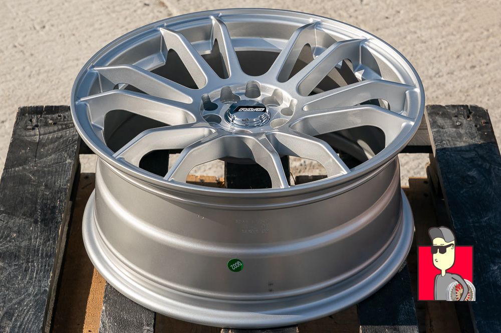 Комплект дисков Rays Gram Lights 17x7.5 et38 5x100/5x114.3