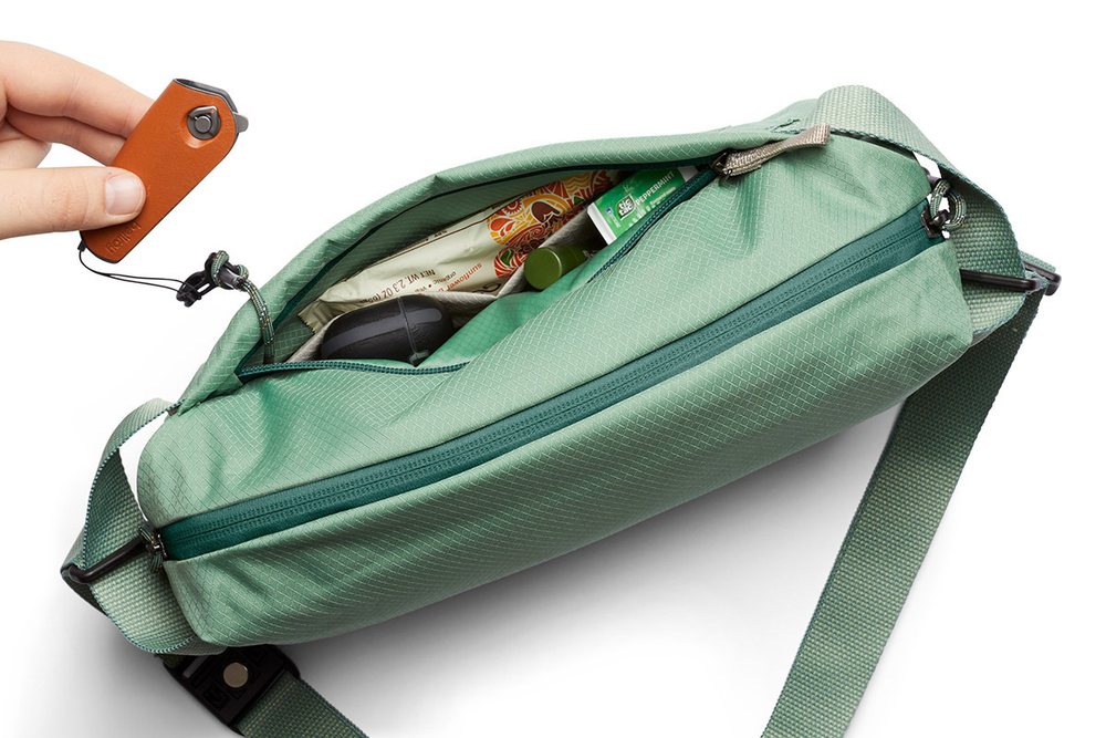 Сумка Bellroy Lite Sling 7L