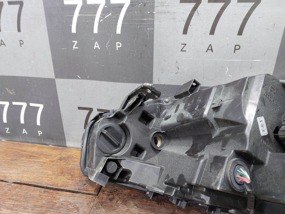 Фара правая Nissan Murano 3 (Z52) 14-22 Б/У Оригинал 260105BC5A