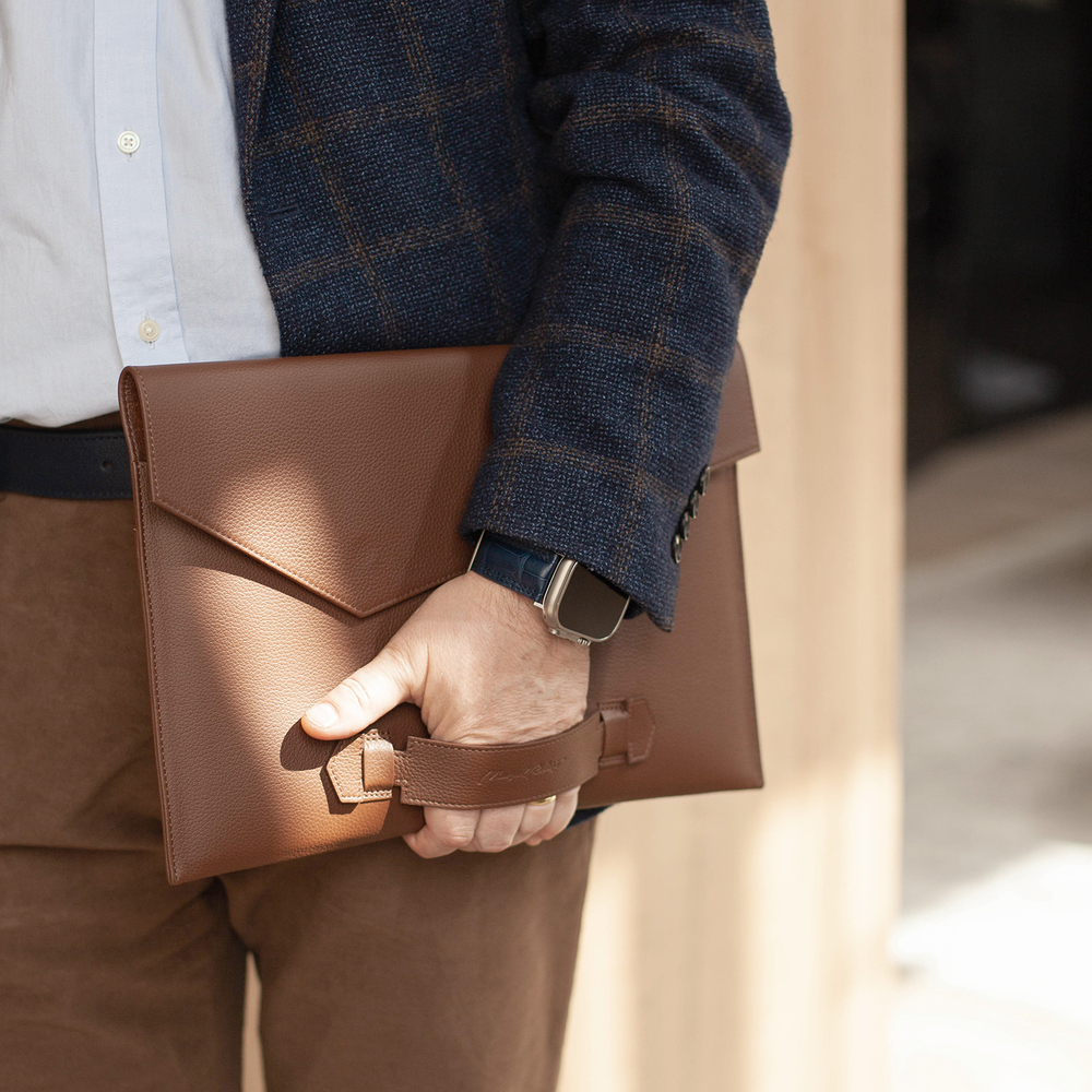 Чехол для MacBook Pro 13-14' из кожи теленка, цвета шоколад