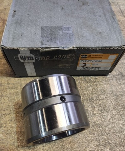 Втулка 707-76-70330