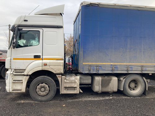 КамАЗ 5490 4x2 Седельный тягач 5490-DC (Дизель/Газ, 12,0 л, 401 л.с., МТ)