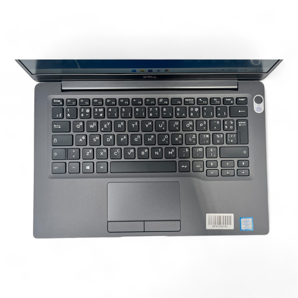 Latitude 7400