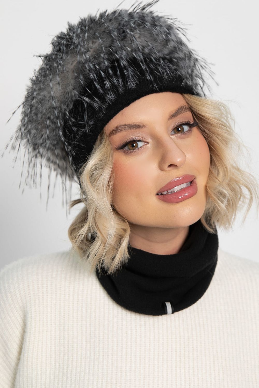 Комплект шапка и снуд (черная) ШС35-23М LT Collection