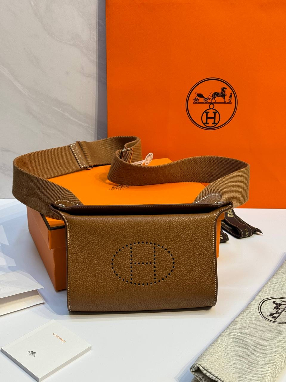 Коричневая мужская сумка Hermes Videpoches