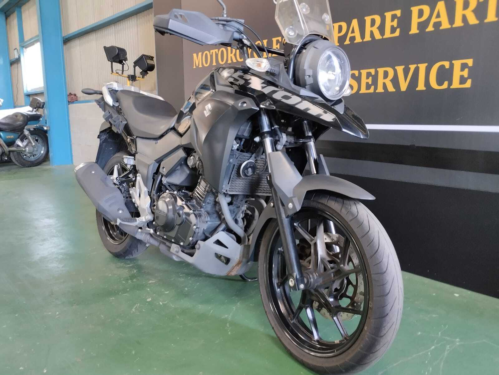 Suzuki V-Strom DL250 044339