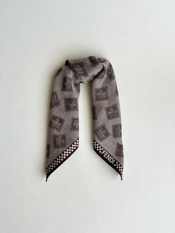 Платок коричневый Fendi