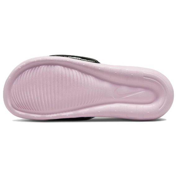 Nike Victori One 'Black Pink'