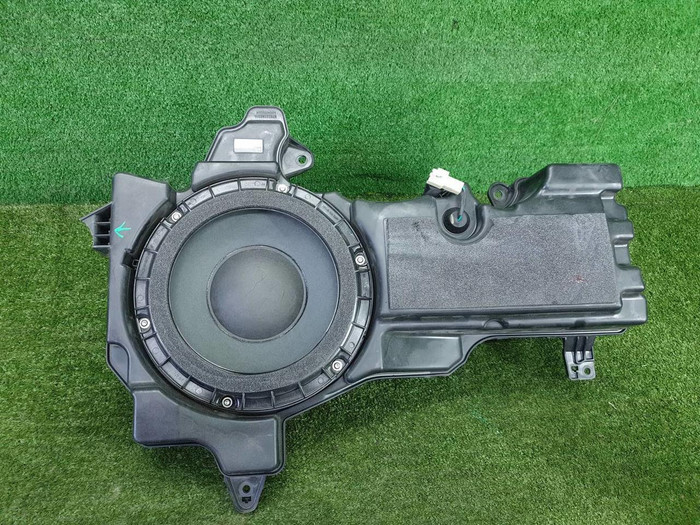 Сабвуфер Lexus LX 3 (2015-2023)