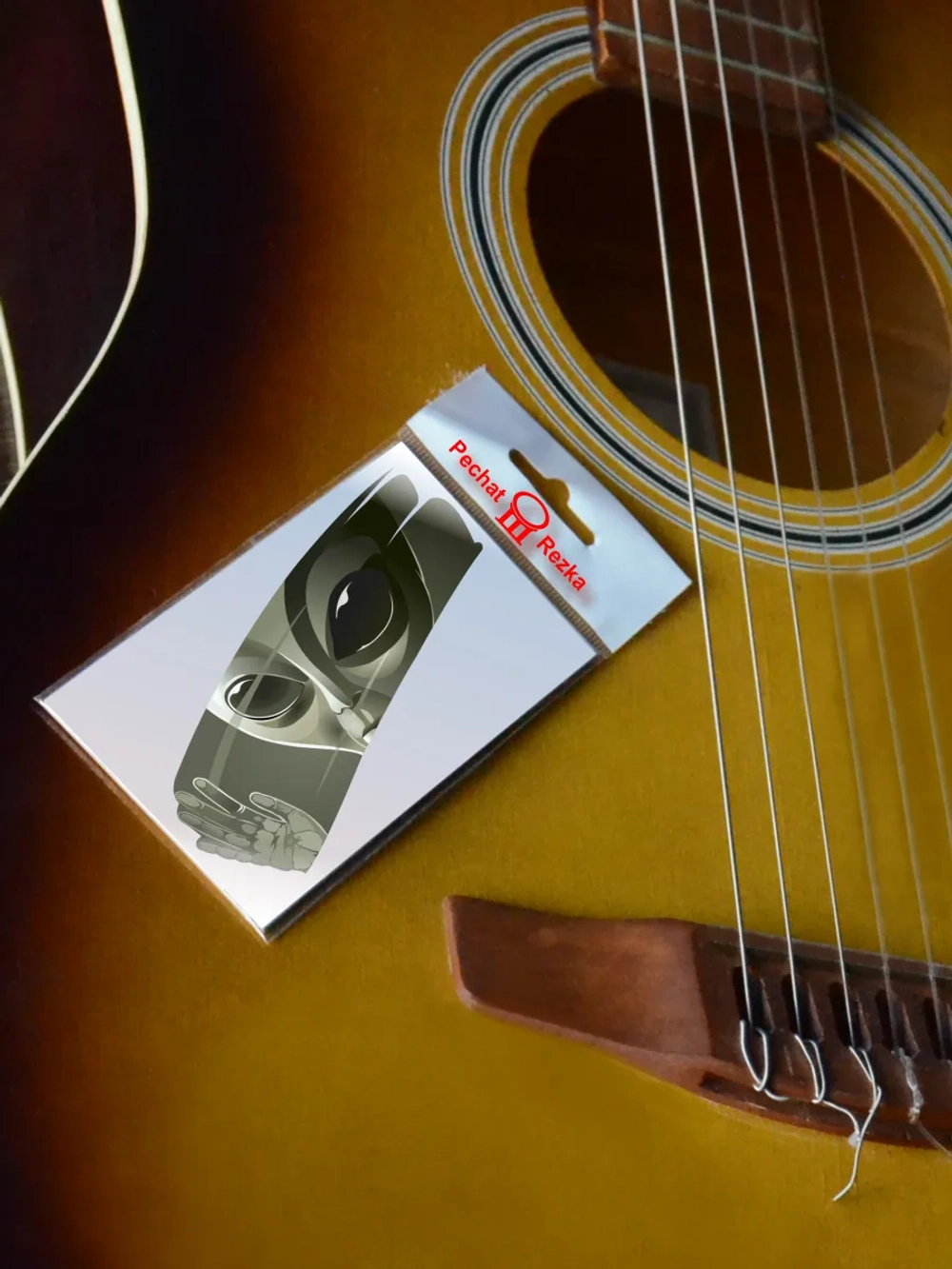 Стикер - Инопланетянин выглядывает