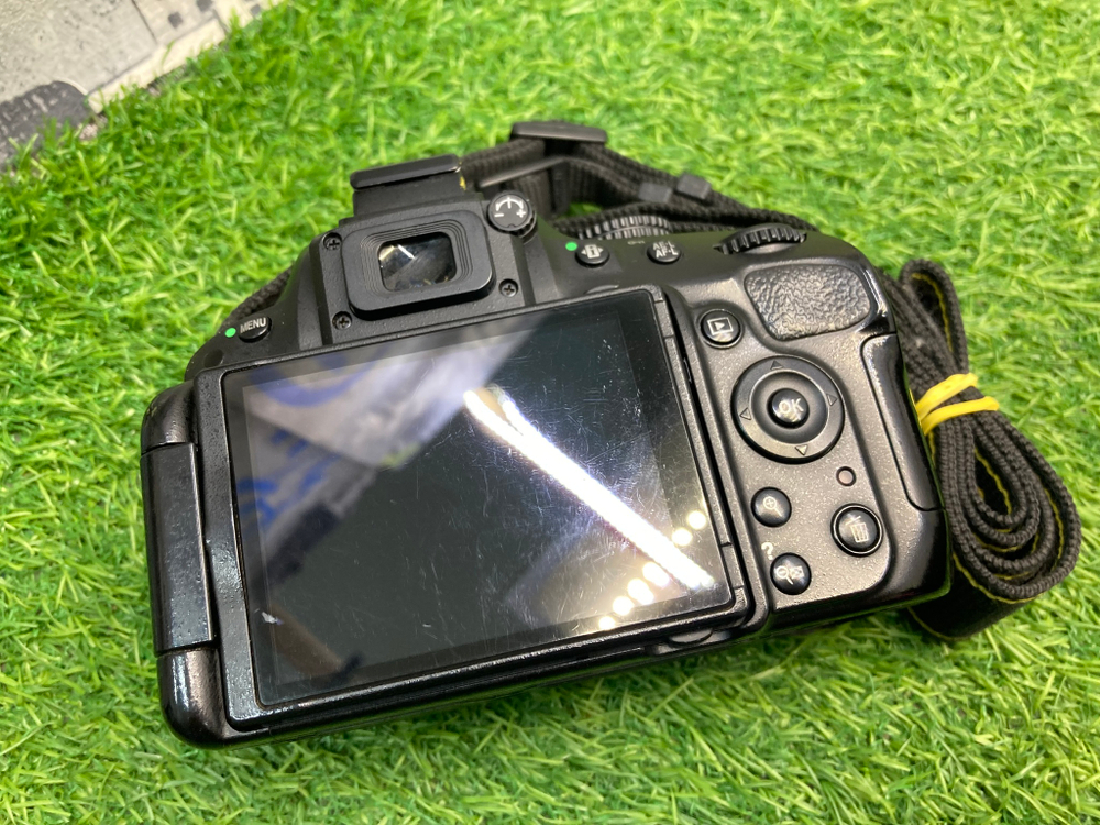 Nikon D5100 Kit AF-S DX 18-55mm 94.000 кадров