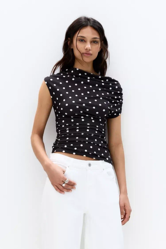 PULL&BEAR Топ асимметричный в горошек, черный