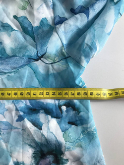 Блузка Moomaya с акварельным принтом, визуально на 54 размер