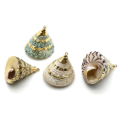 кр24 Кулон из ракушки 24*22мм, бело-зеленый микс, позолота