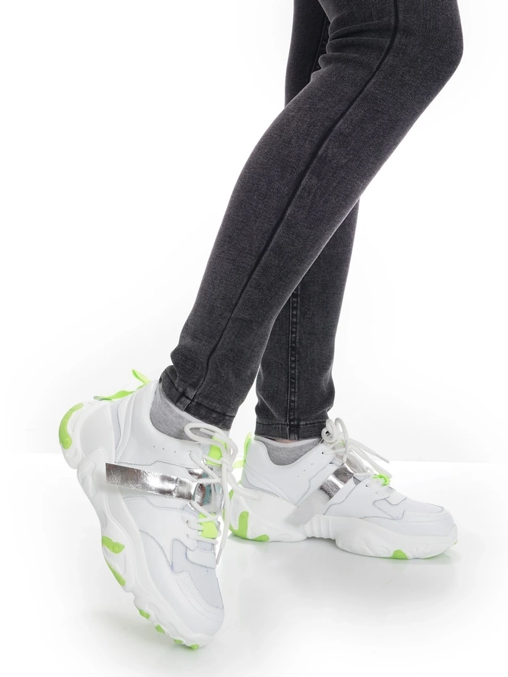 Кроссовки женские демисезонные