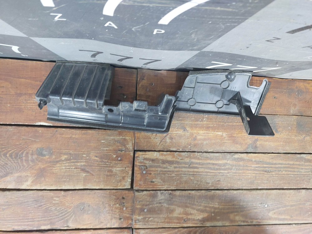 Дефлектор радиатора левый Haval Jolion 21-нв Б/У Оригинал 5514100XST01A