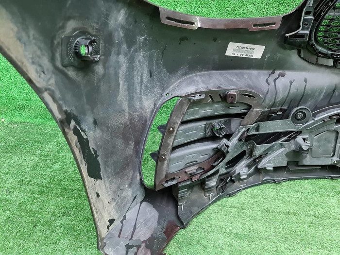 Бампер передний Mercedes E W213 20-23 AMG В сборе