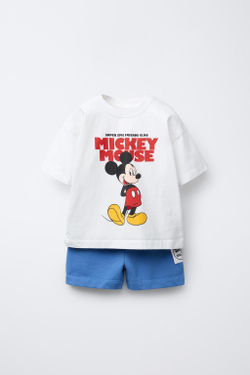 ZARA КОМПЛЕКТ ИЗ ФУТБОЛКИ И ШОРТОВ-БЕРМУДОВ С ПРИНТОМ MICKEY MOUSE ©, СИНИЙ