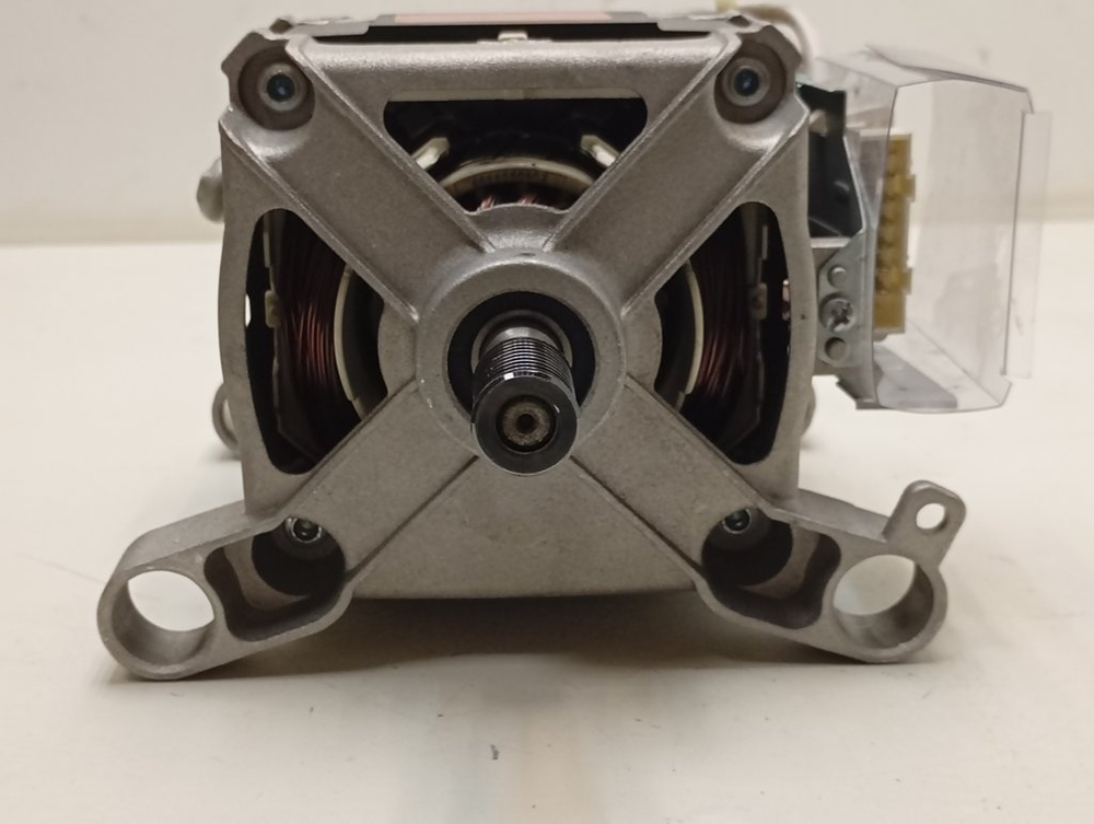 MVE69512ZAW кт44 Двигатель для стиральной машины Beko 2829970300 б/у